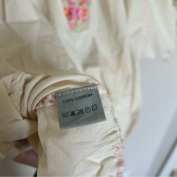 Magnolia Pearl Embroidered Chrissy Folk Blouse 2134 in Moonlight - Picture 13 of 14